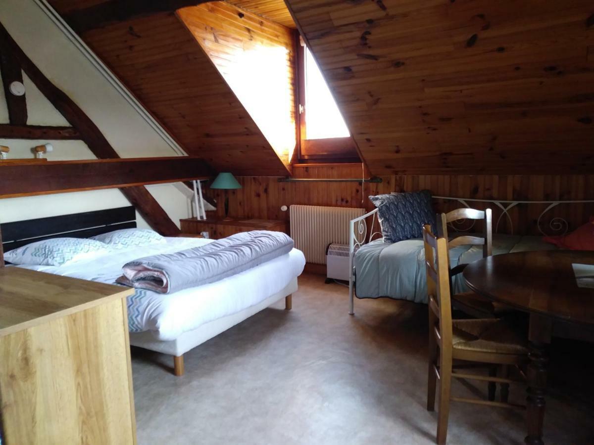 Les Hautes Mougonnieres Neuil Экстерьер фото