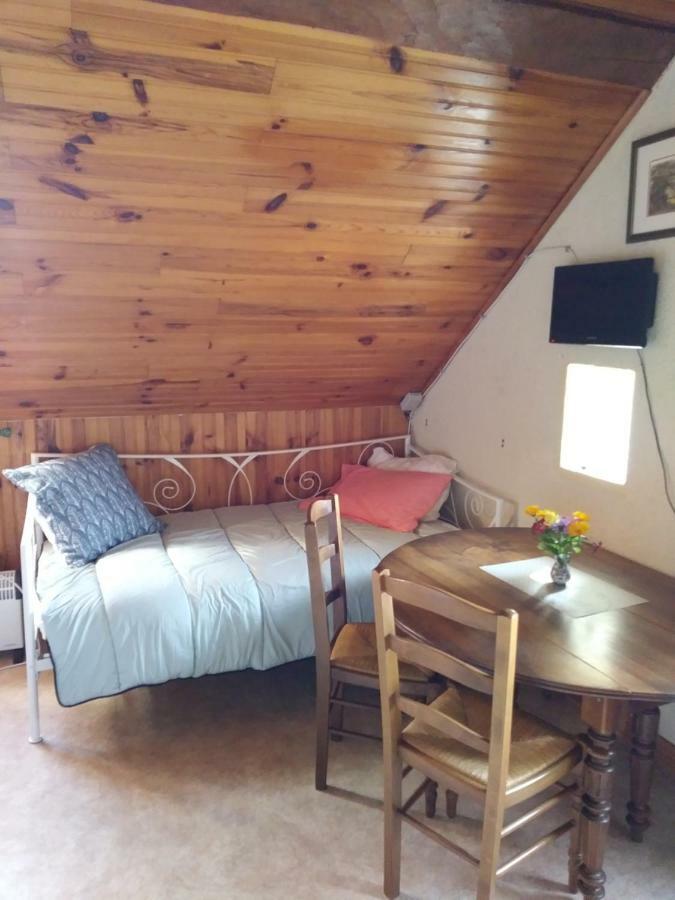 Les Hautes Mougonnieres Neuil Экстерьер фото
