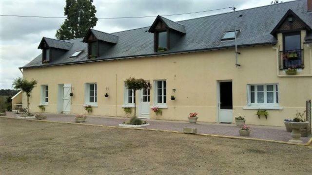 Les Hautes Mougonnieres Neuil Экстерьер фото
